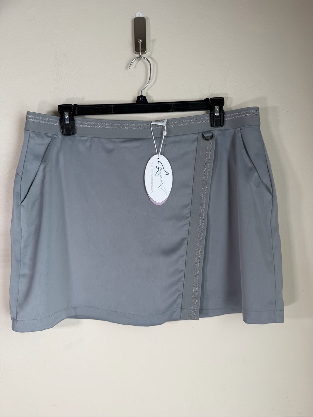 Greg Norman Collection Gray Women's Golf Skort with Side Trim